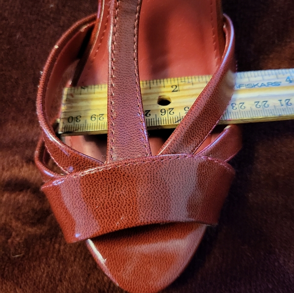 RED STRAPPY SPECIAL - Picture 6 of 7